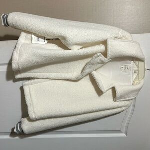 Cleo & Wolf soft white jacket. NWT. Size small